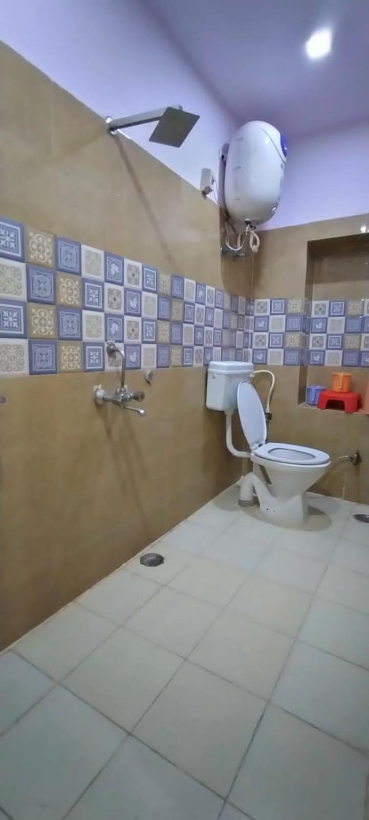 Hotel Atithi Galaxy Kanpur Bagian luar foto