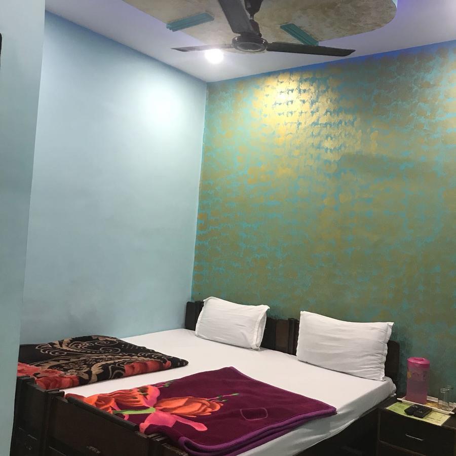 Hotel Atithi Galaxy Kanpur Bagian luar foto